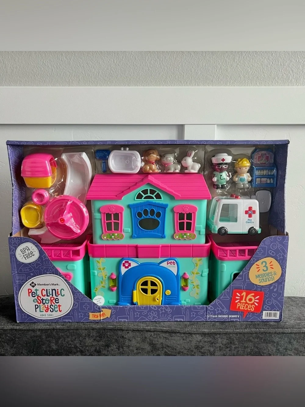 NIB Member’s Mark Pet Clinic & Store Playset